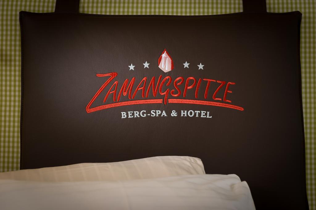 Berg-Spa&Hotel Zamangspitze Sankt Gallenkirch Exterior foto