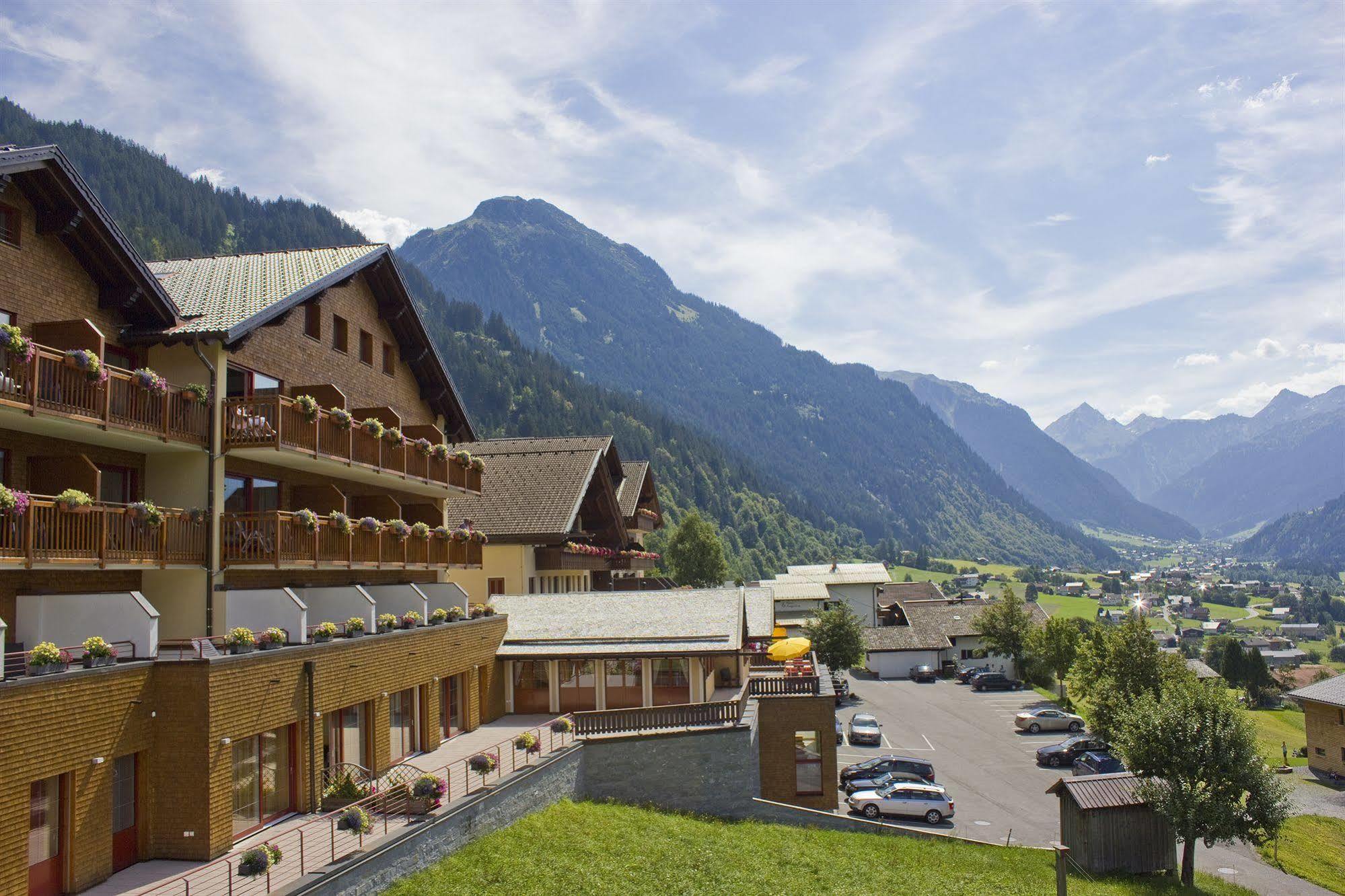 Berg-Spa&Hotel Zamangspitze Sankt Gallenkirch Exterior foto